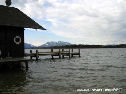 Wasserwachts-Hütte am Tauchplatz